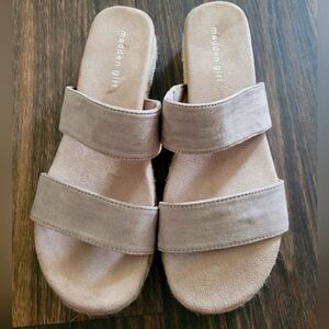Madden Girl Tan Sandals with Cushioned Footbed